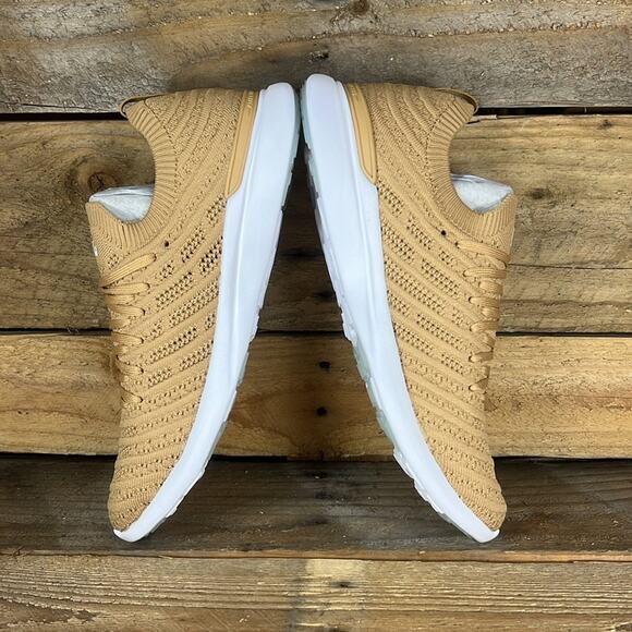 PL Men\'s Techloom Wave Sneakers - Tan/White - 7.5 - New in box main image 4